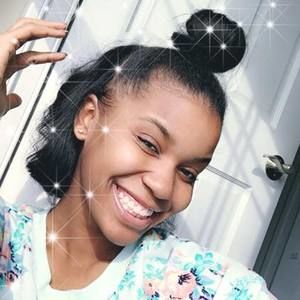 Meet your Posher, Kay